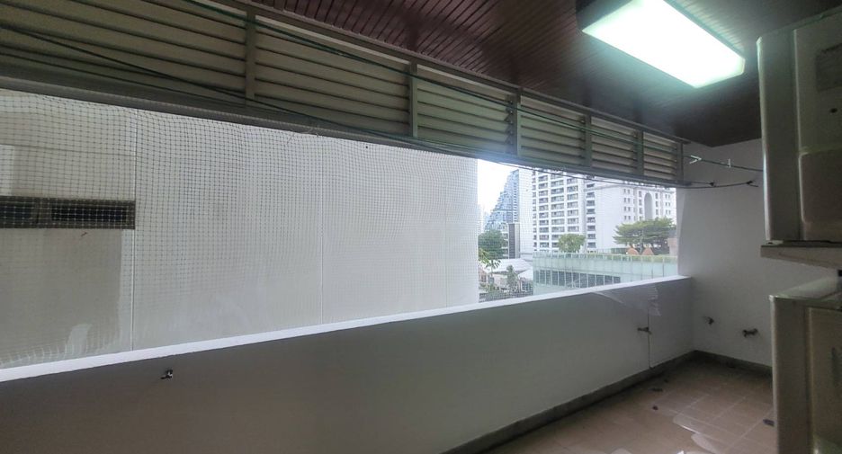 For rent 3 ベッドルーム condo in Watthana, Bangkok
