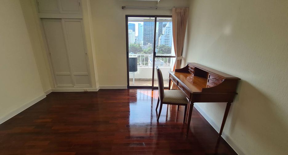 For rent 3 ベッドルーム condo in Watthana, Bangkok