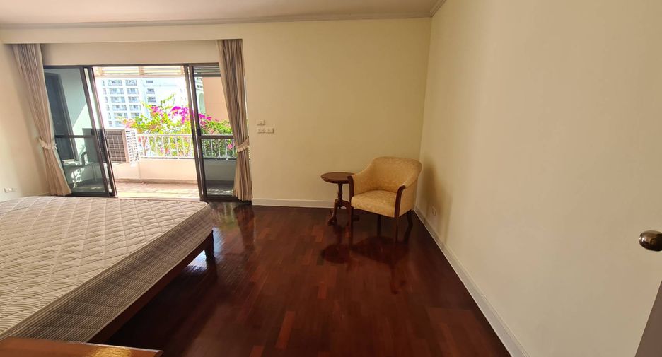 For rent 3 ベッドルーム condo in Watthana, Bangkok