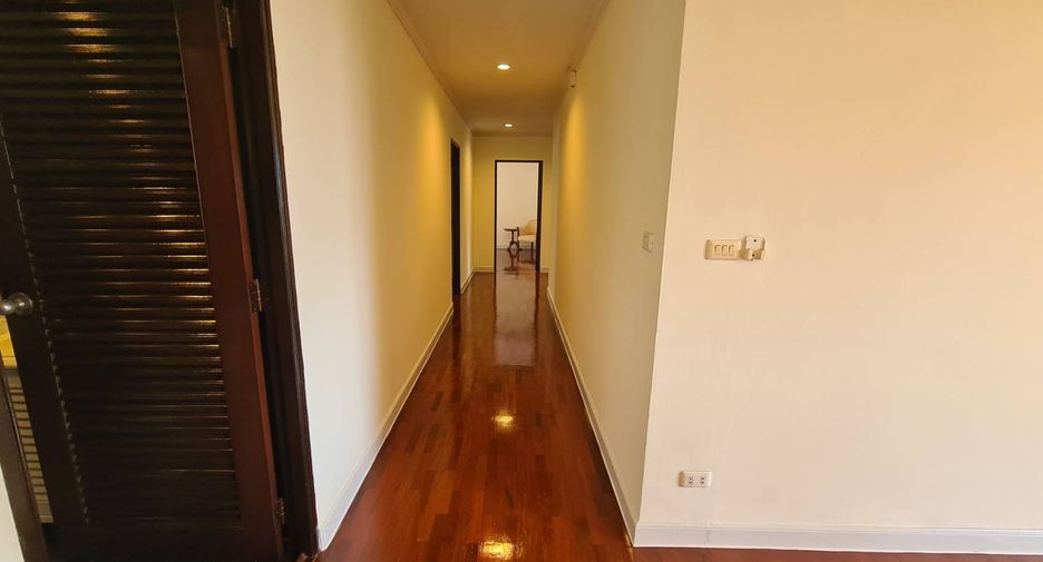 For rent 3 ベッドルーム condo in Watthana, Bangkok