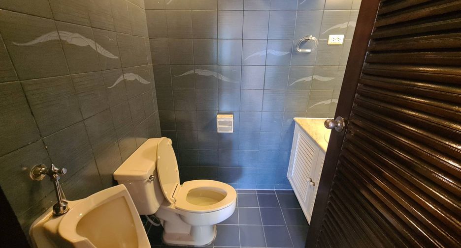 For rent 3 ベッドルーム condo in Watthana, Bangkok