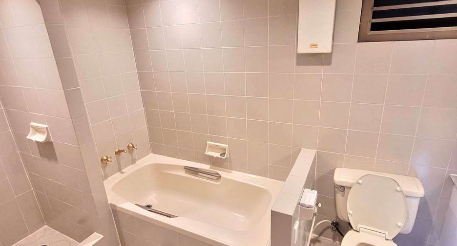 For rent 3 ベッドルーム condo in Watthana, Bangkok