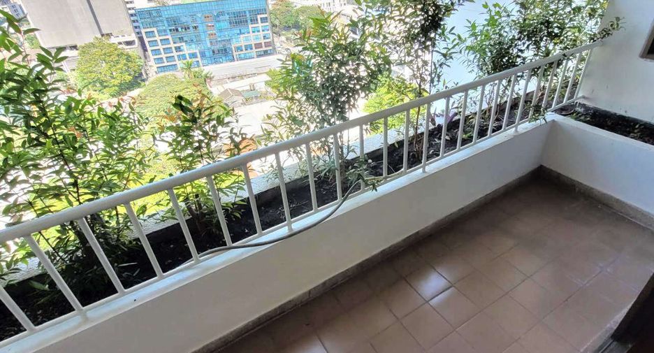 For rent 3 ベッドルーム condo in Watthana, Bangkok