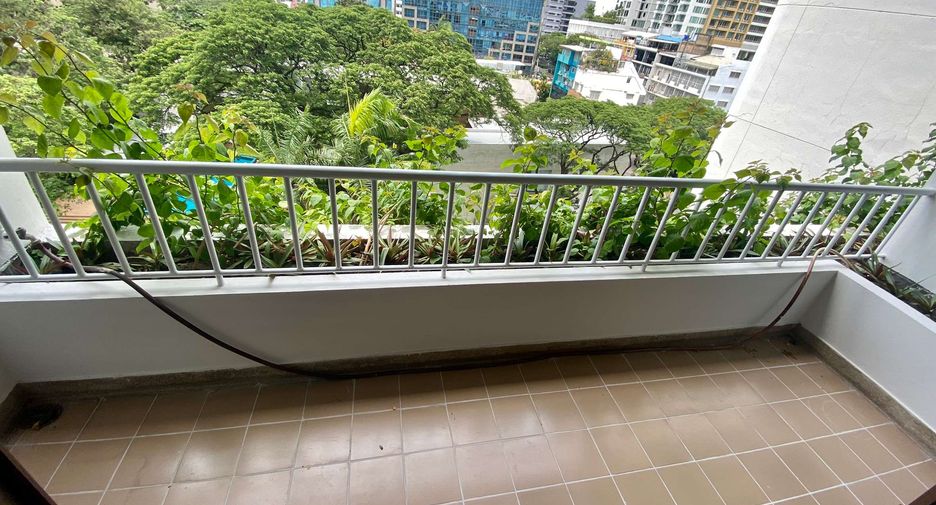 For rent 3 ベッドルーム condo in Watthana, Bangkok