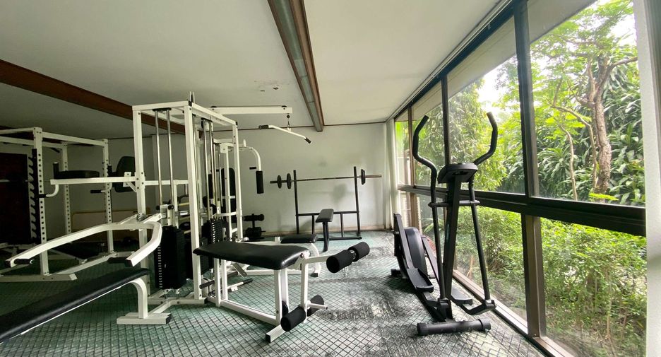 For rent 3 ベッドルーム condo in Watthana, Bangkok