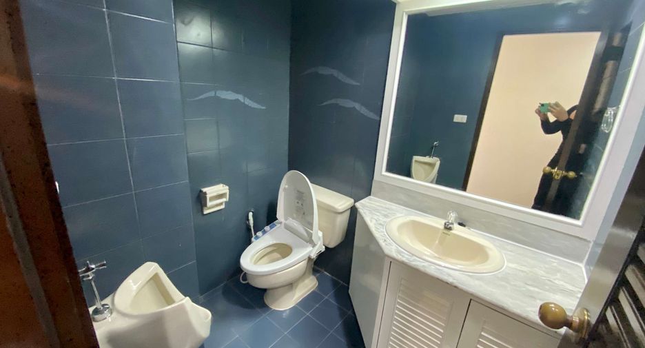 For rent 3 ベッドルーム condo in Watthana, Bangkok
