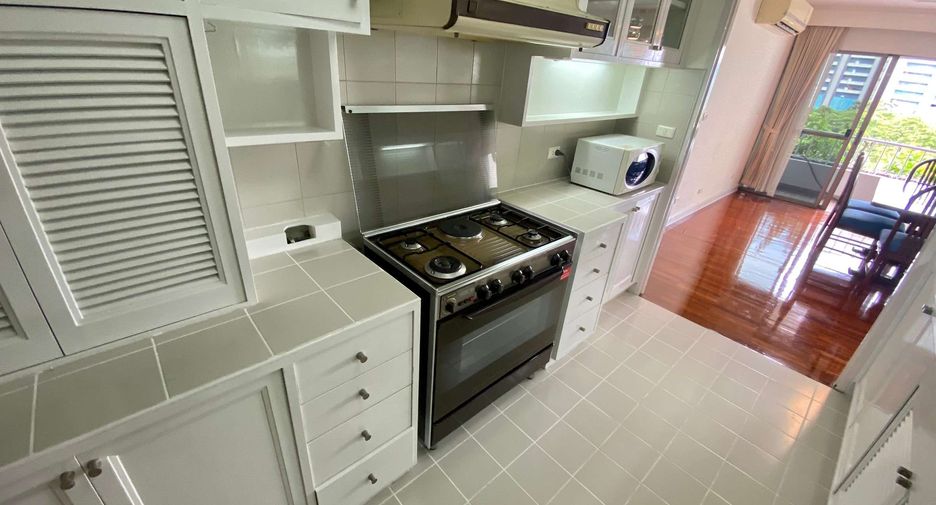 For rent 3 ベッドルーム condo in Watthana, Bangkok