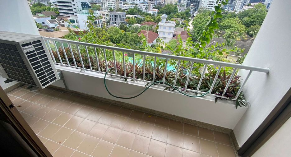 For rent 3 ベッドルーム condo in Watthana, Bangkok