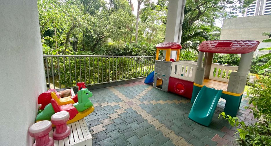 For rent 3 ベッドルーム condo in Watthana, Bangkok