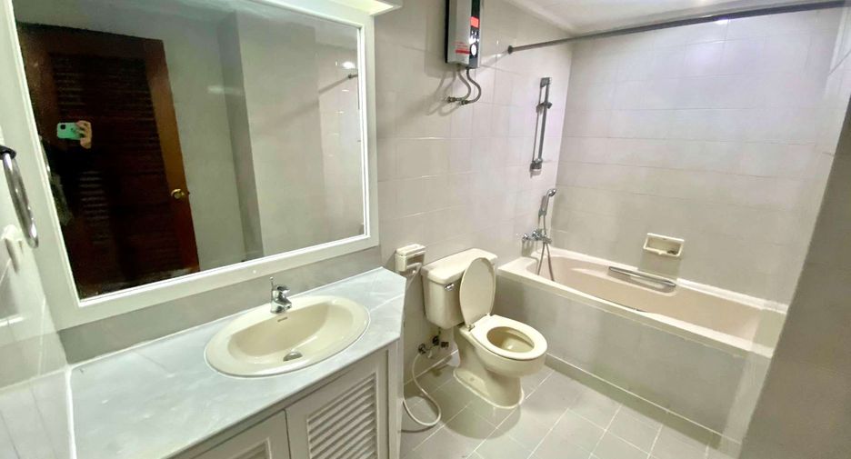 For rent 3 ベッドルーム condo in Watthana, Bangkok