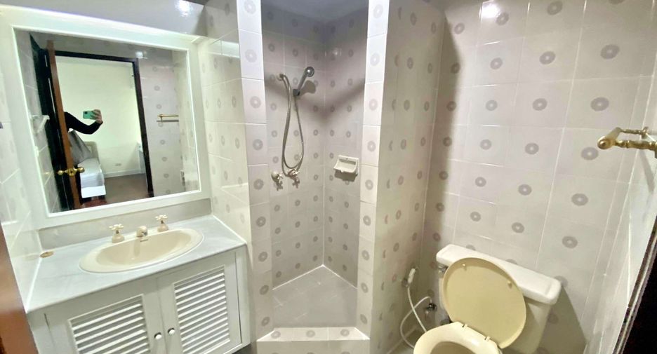 For rent 3 ベッドルーム condo in Watthana, Bangkok