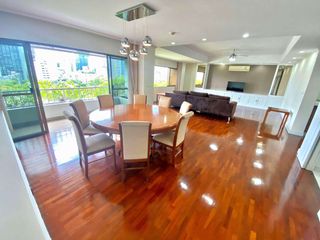 Condo en alquiler de 3 habitaciones en Watthana, Bangkok