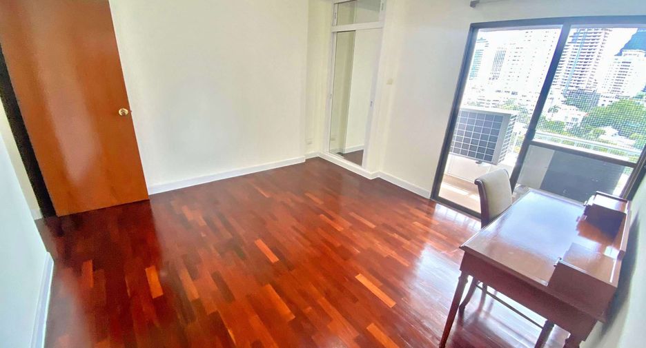 For rent 3 ベッドルーム condo in Watthana, Bangkok