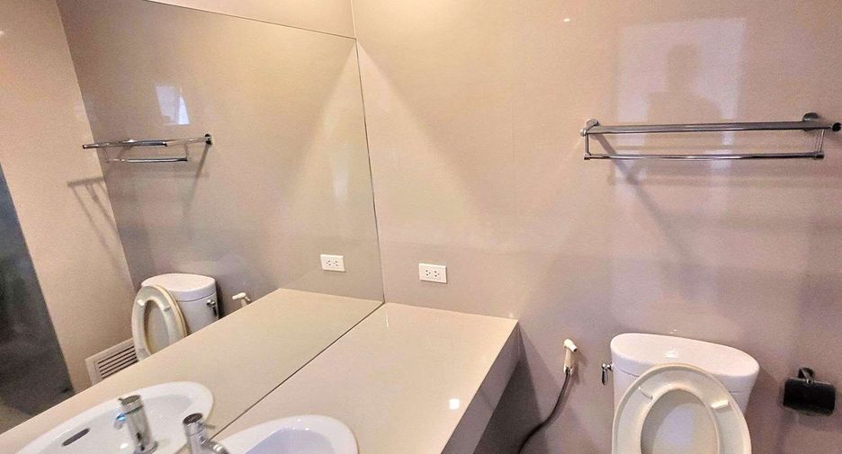 For rent 2 ベッドルーム condo in Watthana, Bangkok
