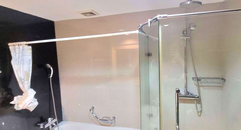 For rent 2 ベッドルーム condo in Watthana, Bangkok