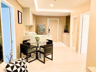 Condo en alquiler y en venta de 2 habitaciones en Khlong Toei, Bangkok