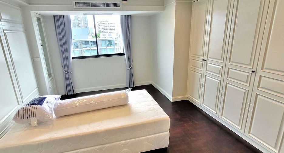 For rent 2 ベッドルーム condo in Watthana, Bangkok