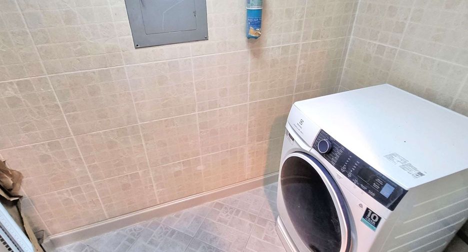 For rent 2 ベッドルーム condo in Watthana, Bangkok