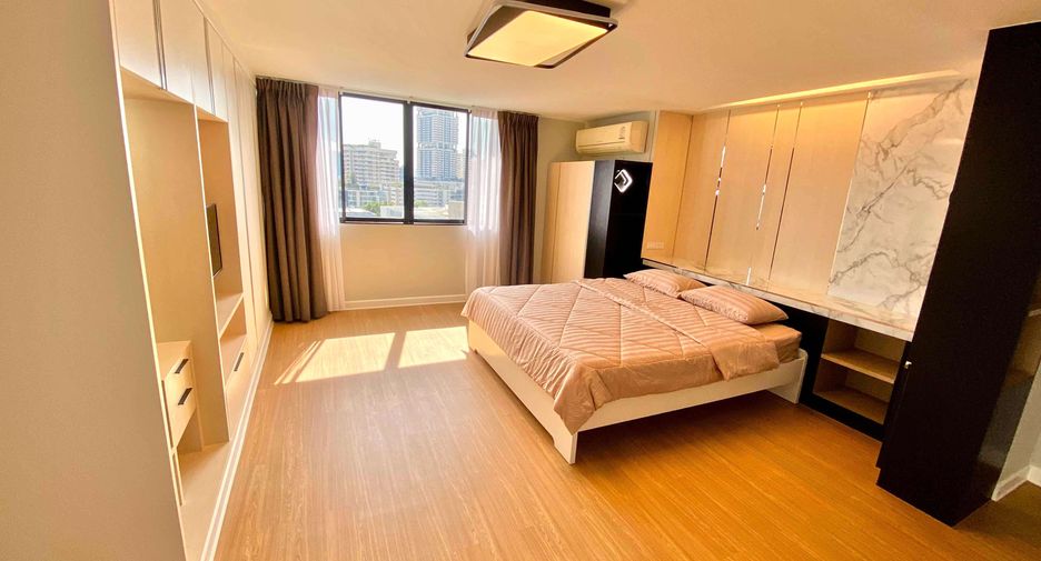 For rent 2 ベッドルーム condo in Watthana, Bangkok