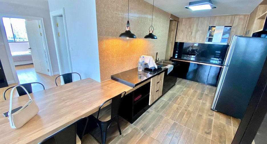 For rent 2 ベッドルーム condo in Watthana, Bangkok