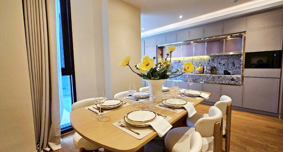 For rent 2 bedrooms condo in Khlong Toei, Bangkok