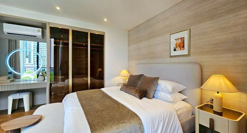 For rent 2 bedrooms condo in Khlong Toei, Bangkok