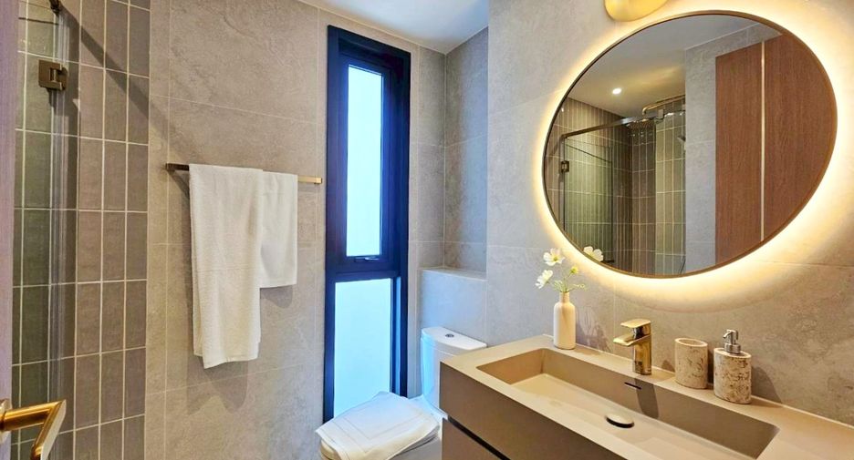 For rent 2 bedrooms condo in Khlong Toei, Bangkok