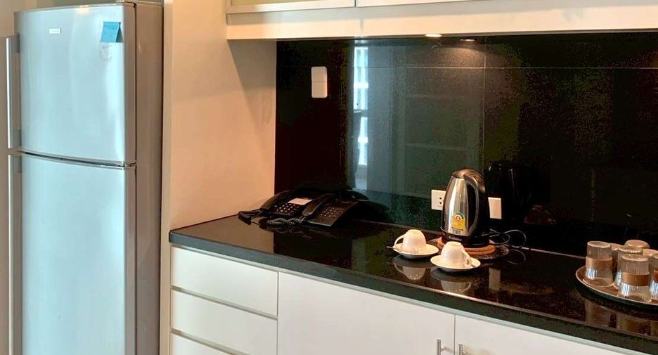 For rent 4 bedrooms condo in Pathum Wan, Bangkok