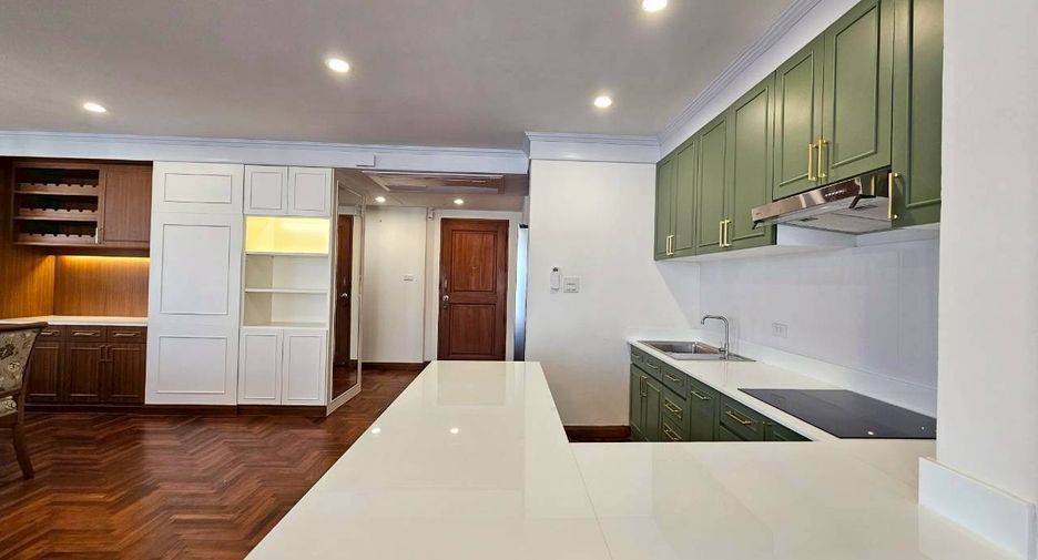 Condo en alquiler de 2 habitaciones en Khlong Toei, Bangkok