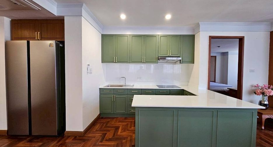 Condo en alquiler de 2 habitaciones en Khlong Toei, Bangkok