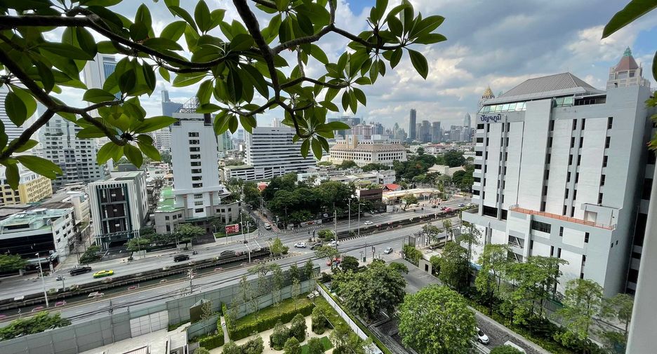 For rent 2 bedrooms condo in Sathon, Bangkok