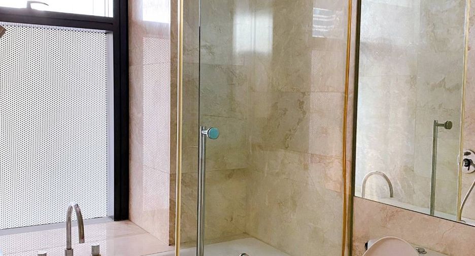 For rent 2 bedrooms condo in Sathon, Bangkok