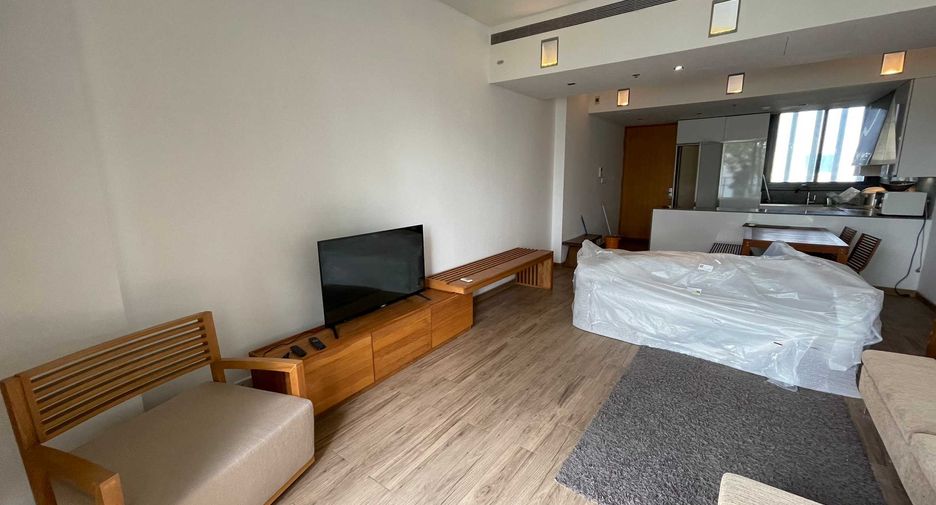 For rent 2 bedrooms condo in Sathon, Bangkok