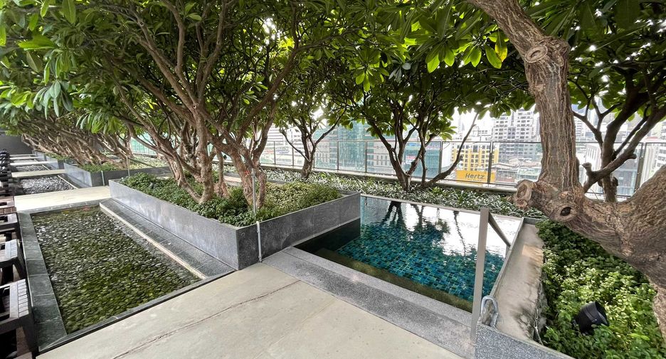 For rent 2 bedrooms condo in Sathon, Bangkok