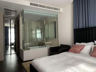 Condo en alquiler y en venta de 2 habitaciones en Khlong Toei, Bangkok