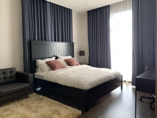 Condo en alquiler y en venta de 2 habitaciones en Khlong Toei, Bangkok