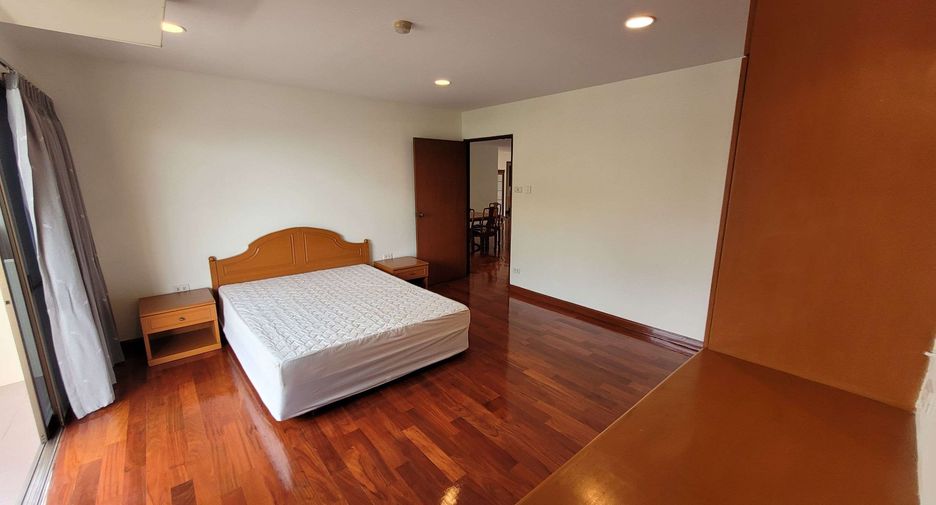 Wohnung zur Miete mit 3 Zimmer in Watthana, Bangkok