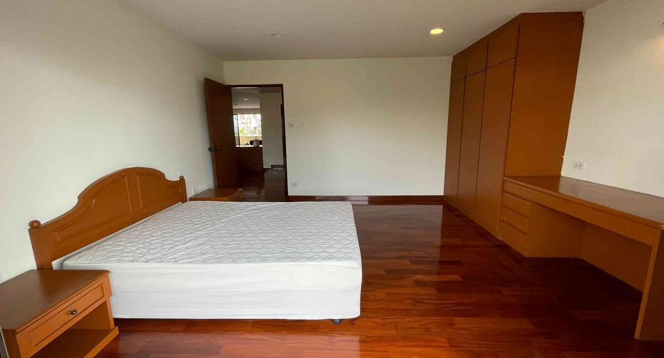 Wohnung zur Miete mit 3 Zimmer in Watthana, Bangkok