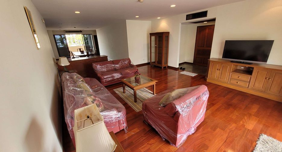 Wohnung zur Miete mit 3 Zimmer in Watthana, Bangkok