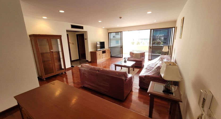 Wohnung zur Miete mit 3 Zimmer in Watthana, Bangkok