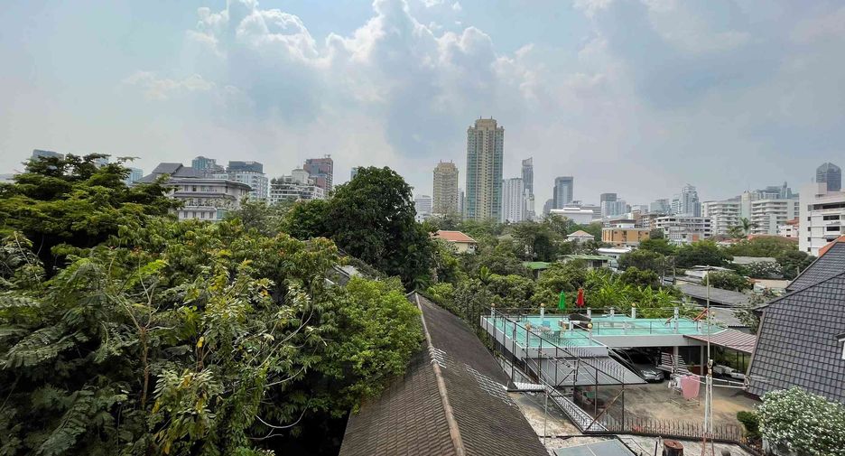 Wohnung zur Miete mit 3 Zimmer in Watthana, Bangkok