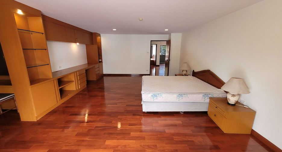 Wohnung zur Miete mit 3 Zimmer in Watthana, Bangkok