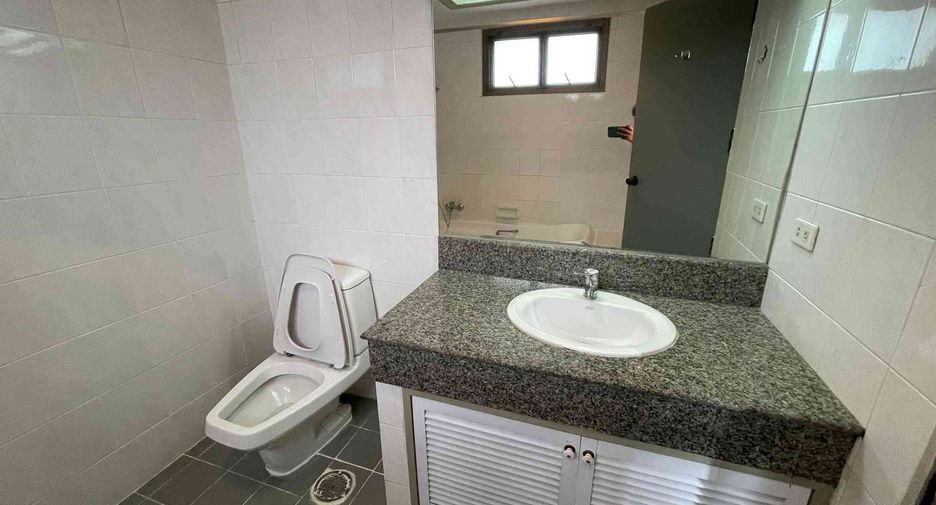 Wohnung zur Miete mit 3 Zimmer in Watthana, Bangkok