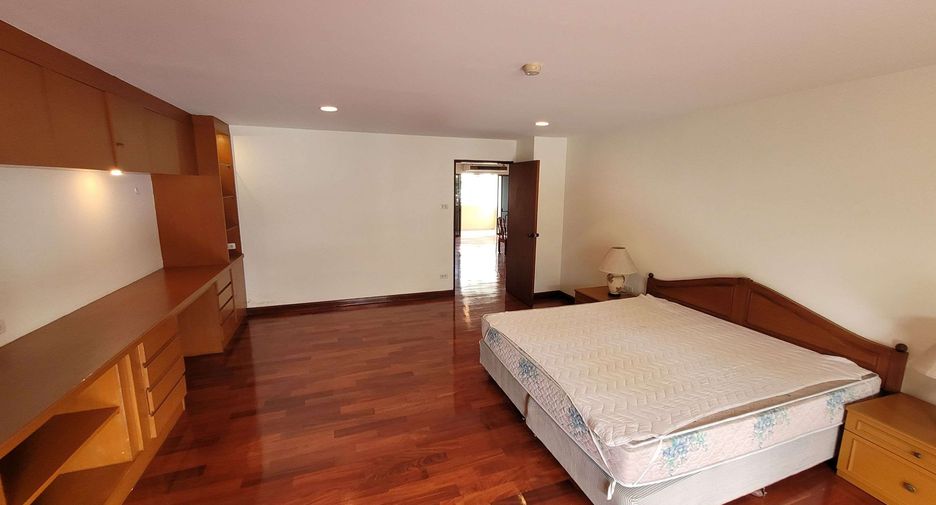Wohnung zur Miete mit 3 Zimmer in Watthana, Bangkok
