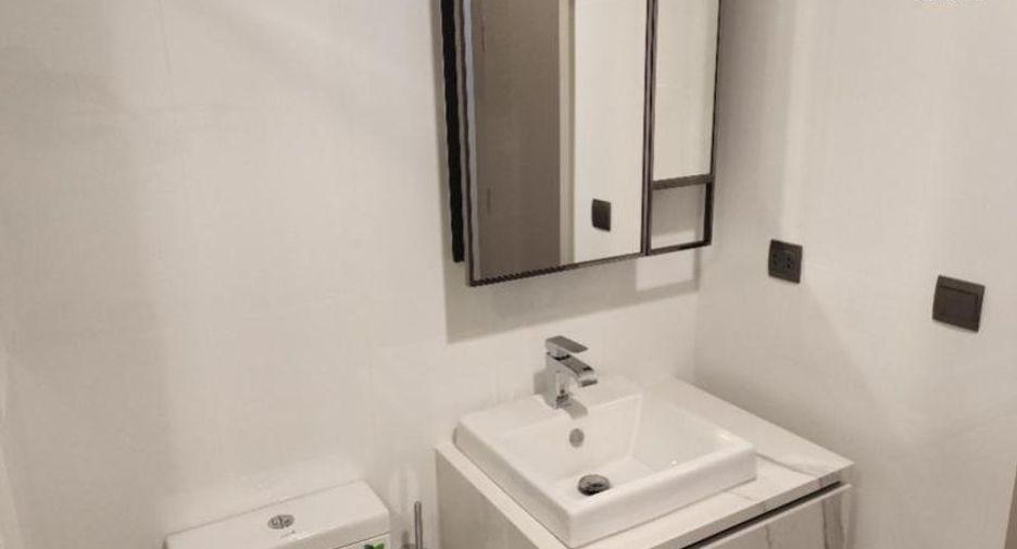 For rent 1 bed condo in Phra Khanong, Bangkok