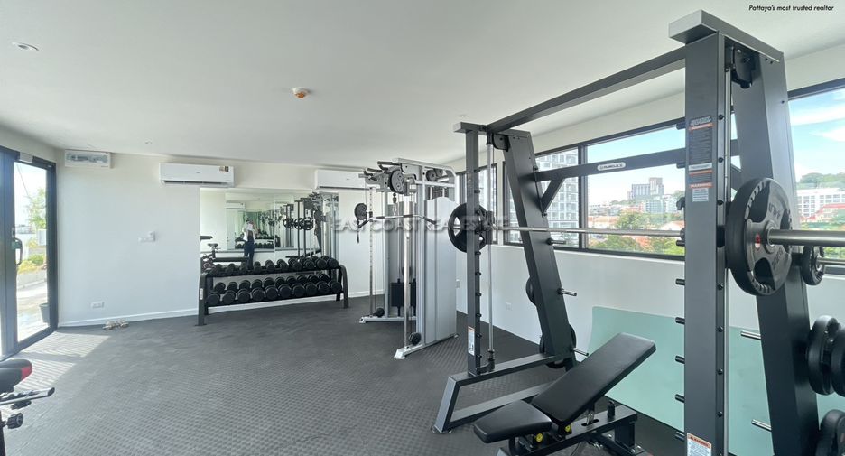 For sale and for rent 2 bedrooms condo in Pratumnak, Pattaya