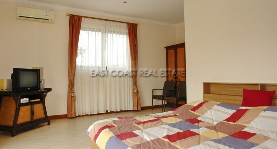 For rent 3 bedrooms house in East Pattaya, Pattaya