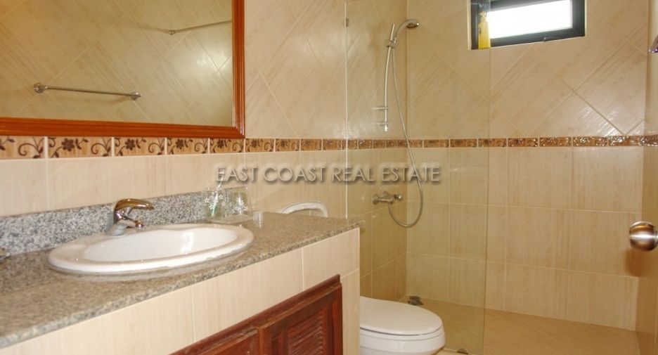 For rent 3 bedrooms house in East Pattaya, Pattaya