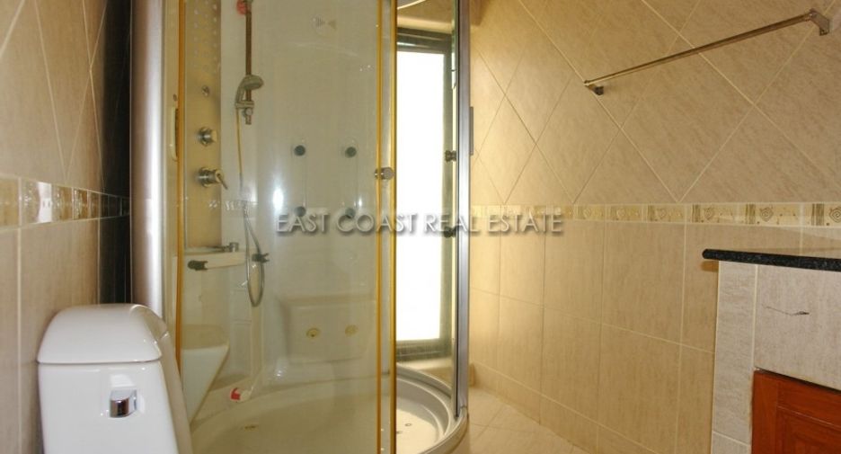 For rent 3 bedrooms house in East Pattaya, Pattaya