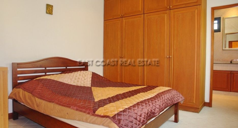 For rent 3 bedrooms house in East Pattaya, Pattaya